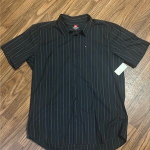 NWT QuikSilver Men’s Full Button Down Striped Short Sleeve XXL NEW